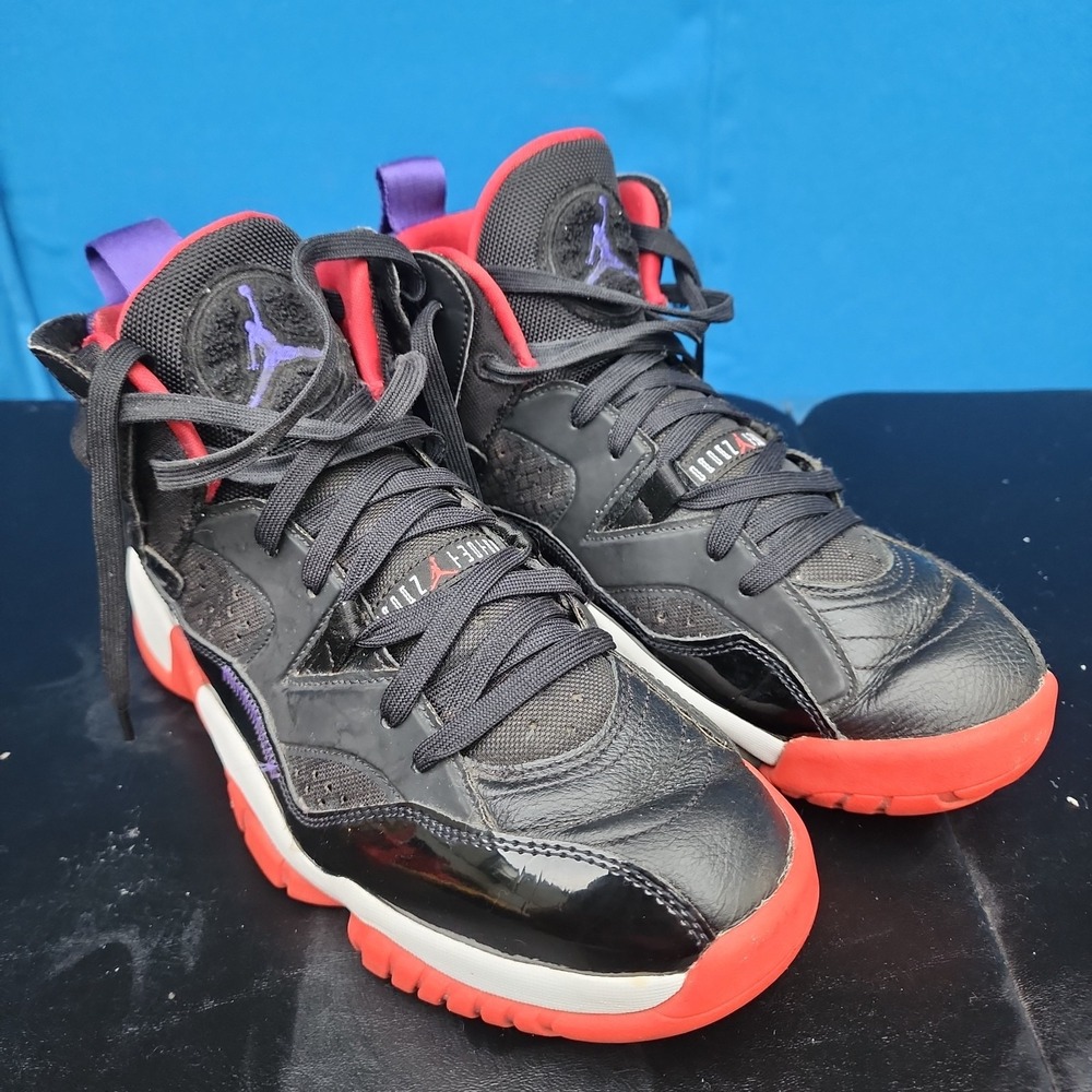 Jordan Jumpman Two Trey Raptors Sneakers Size 10 women's
